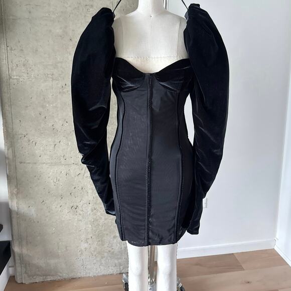 LaQuan Smith Off Shoulder Puff Sleeve Dress Medium - Picture 3 of 7